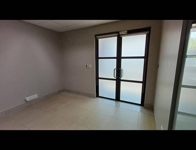 BUSINESS PROPERTY TO RENT IN MIDSTREAM ESTATE